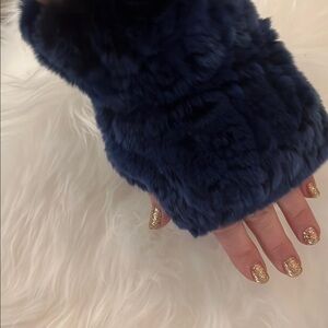 Luxurious Navy Rabbit Fur Fingerless Gloves NWOT